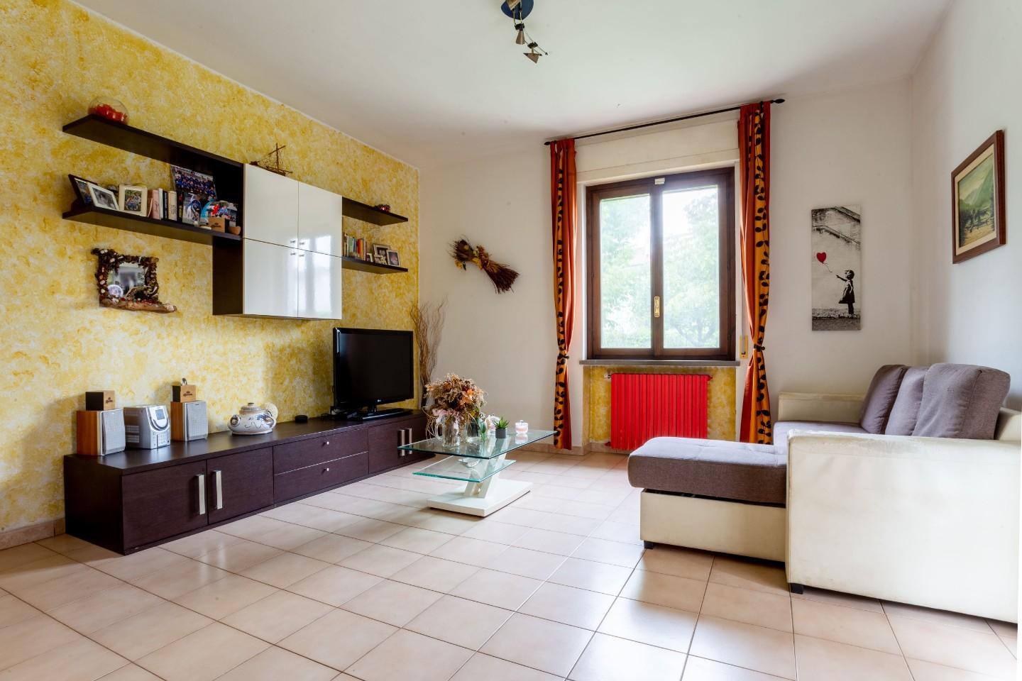 Immagine 2 di Villa in vendita  a San Giuliano Terme