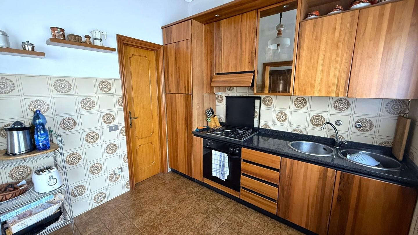 Immagine 7 di Villa in vendita  a Vicopisano