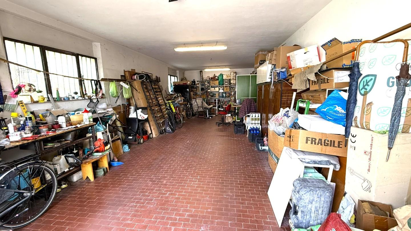 Immagine 15 di Villa in vendita  a Vicopisano