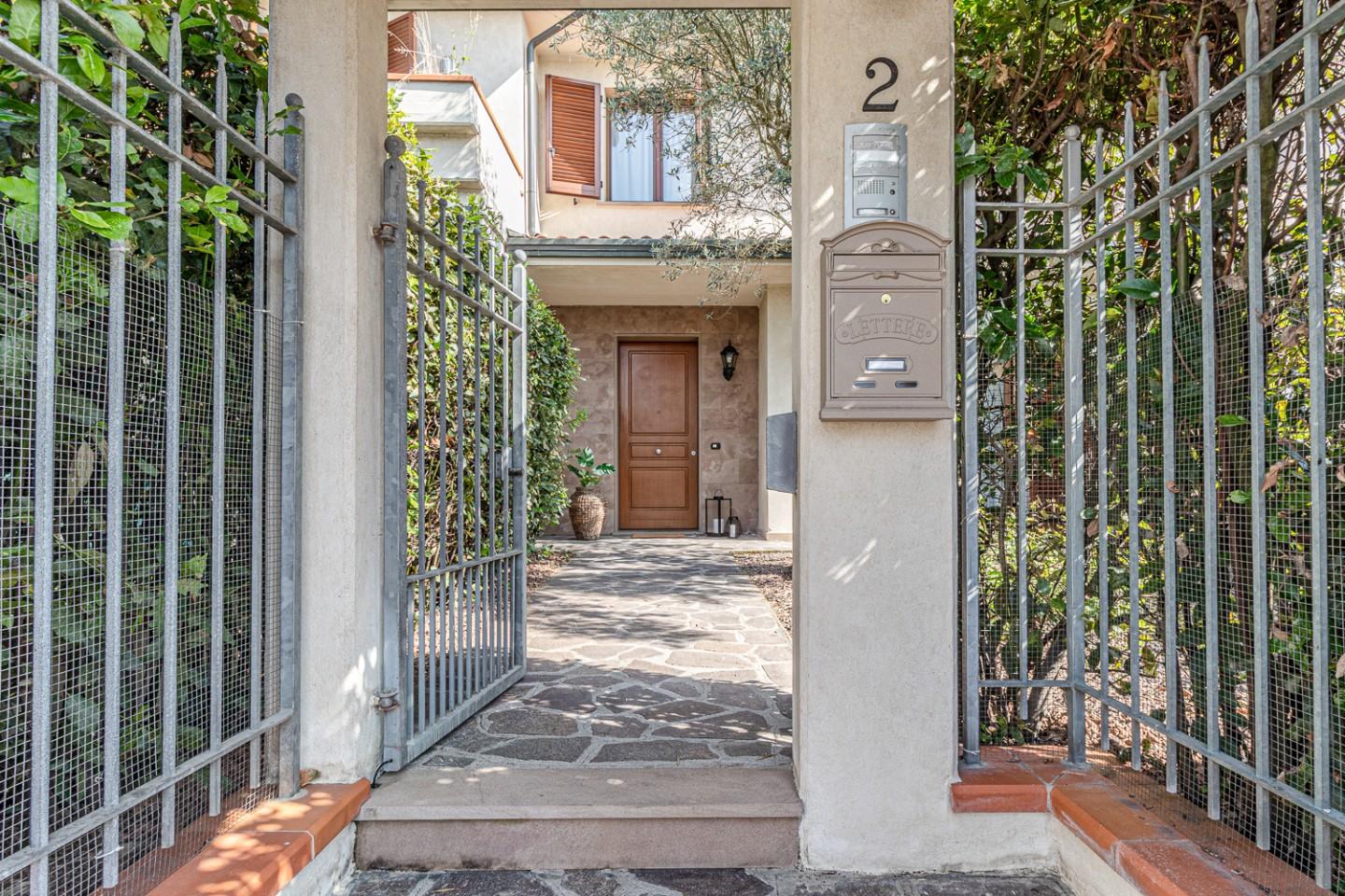 Immagine 3 di Villetta a schiera in vendita  a Santa Croce Sull'arno