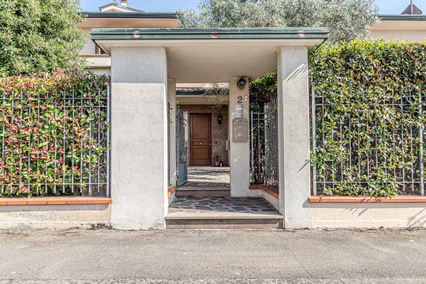 Immagine 2 di Villetta a schiera in vendita  a Santa Croce Sull'arno