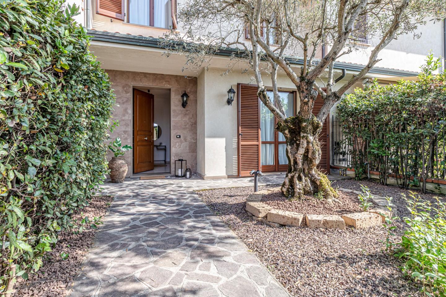 Immagine 1 di Villetta a schiera in vendita  a Santa Croce Sull'arno