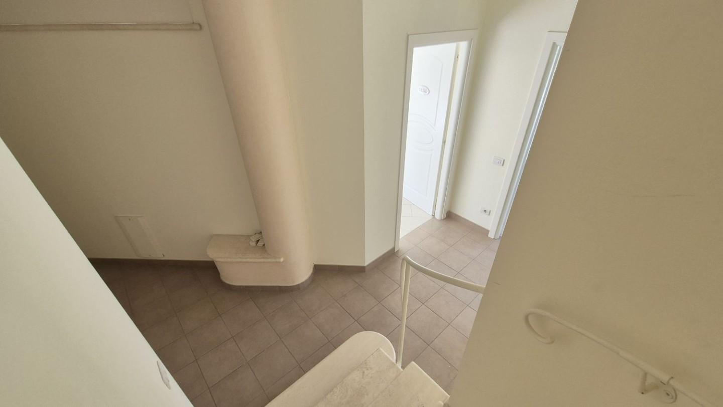 Immagine 120 di Villa in vendita  a Camaiore