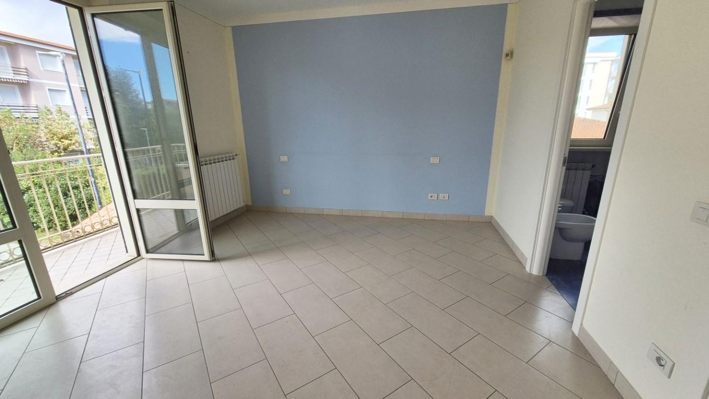 Immagine 62 di Villa in vendita  a Camaiore