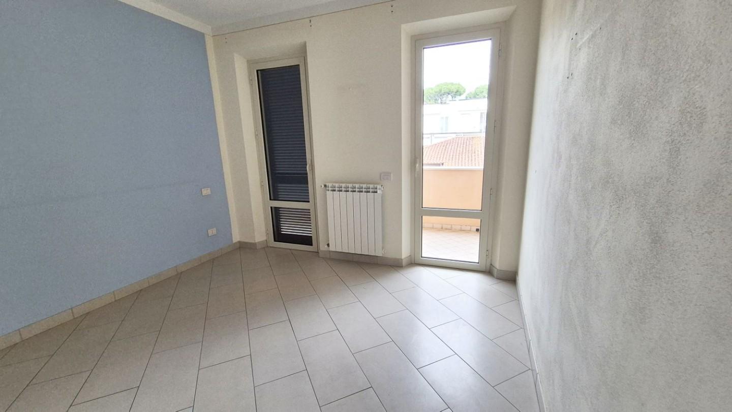 Immagine 73 di Villa in vendita  a Camaiore