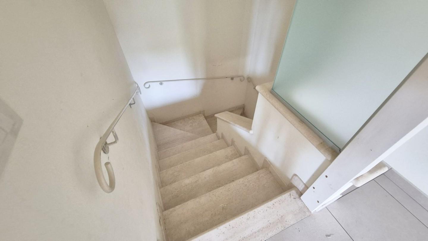 Immagine 121 di Villa in vendita  a Camaiore