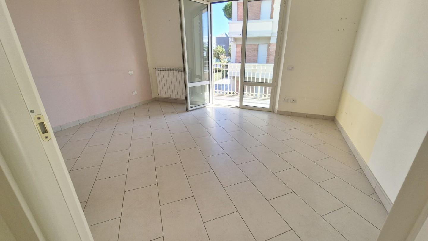 Immagine 80 di Villa in vendita  a Camaiore