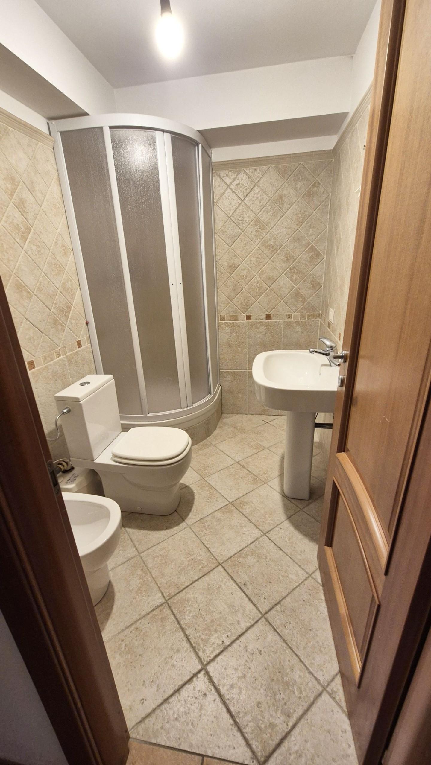 Immagine 133 di Villa in vendita  a Camaiore