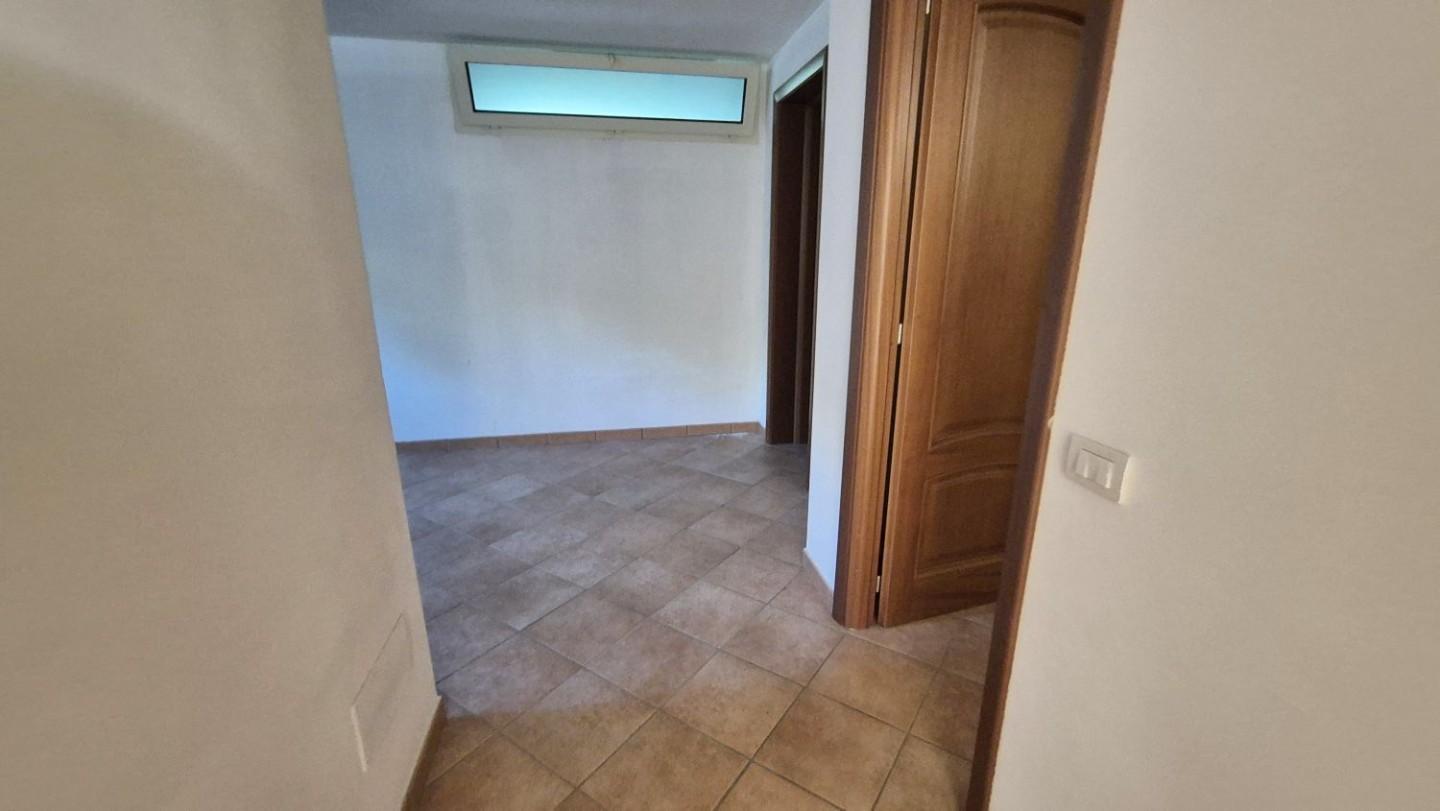 Immagine 130 di Villa in vendita  a Camaiore