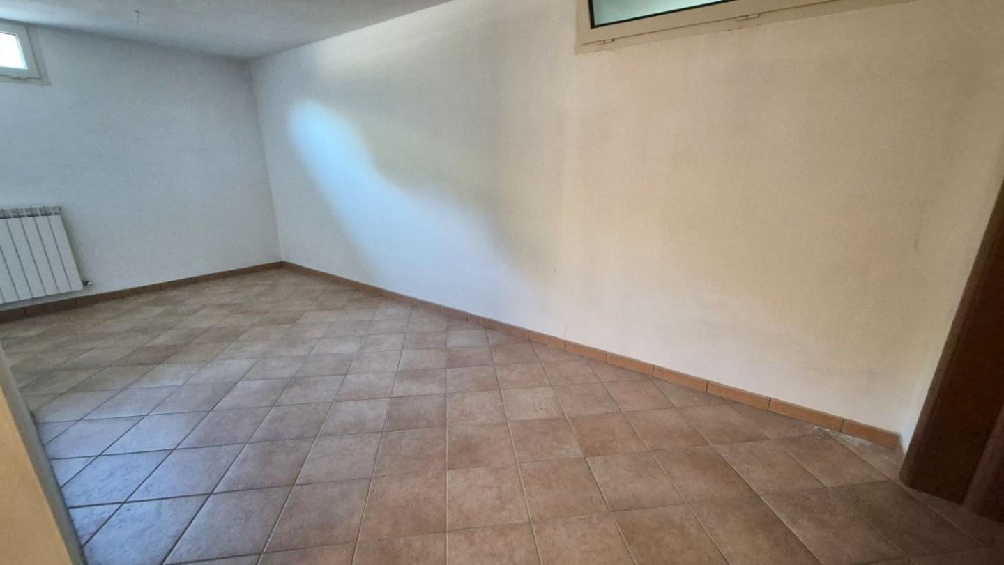 Immagine 137 di Villa in vendita  a Camaiore