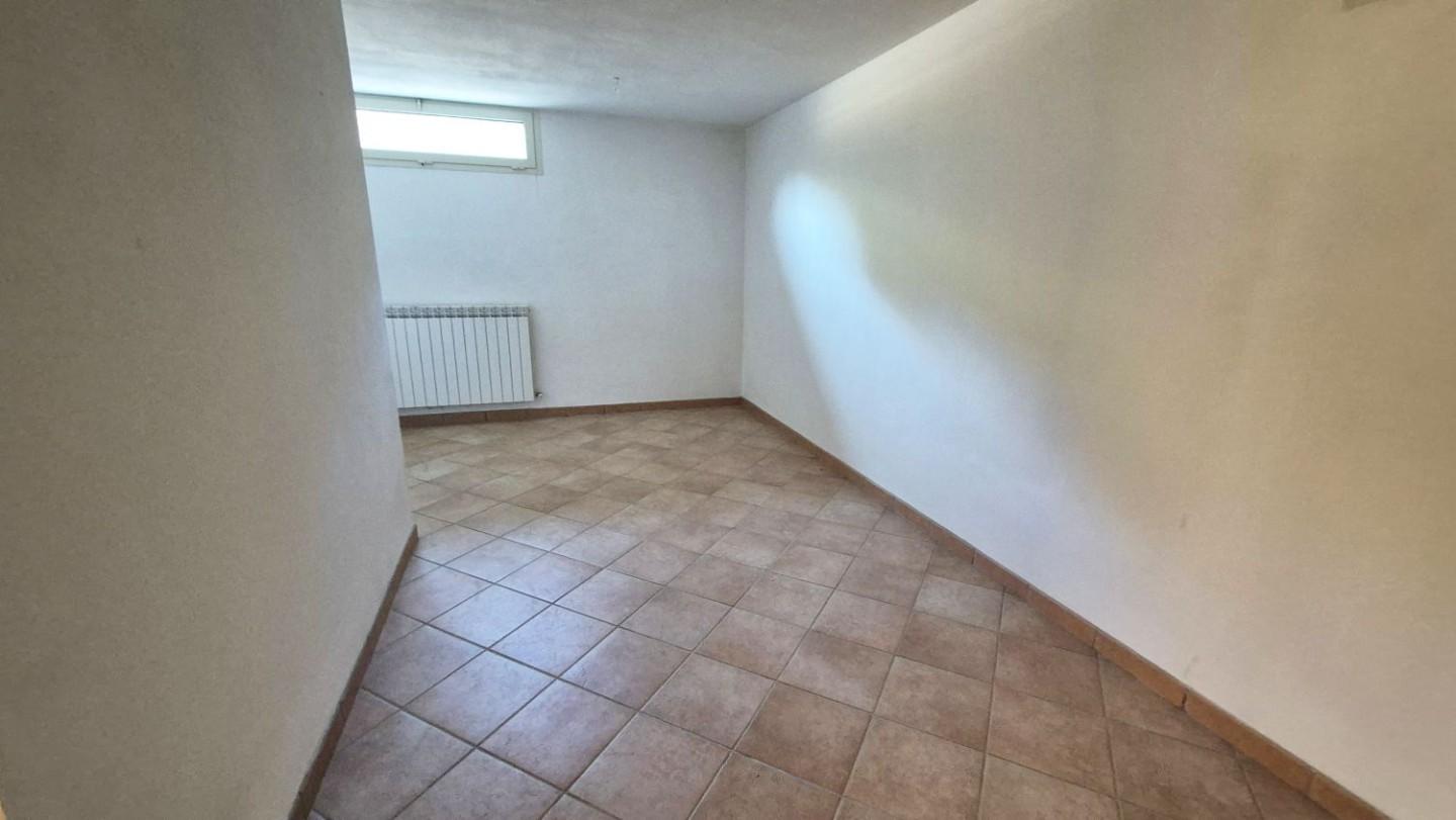 Immagine 138 di Villa in vendita  a Camaiore