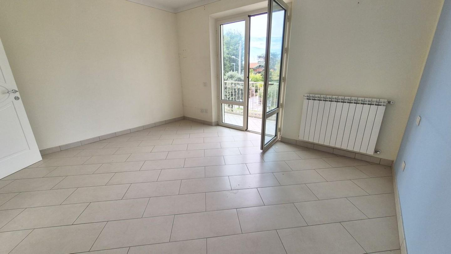 Immagine 68 di Villa in vendita  a Camaiore