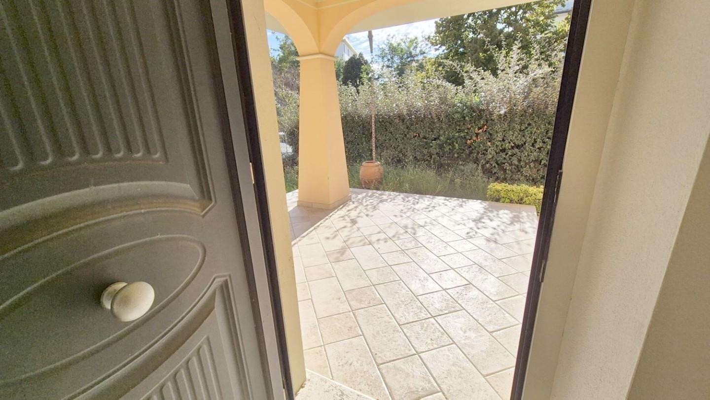 Immagine 157 di Villa in vendita  a Camaiore