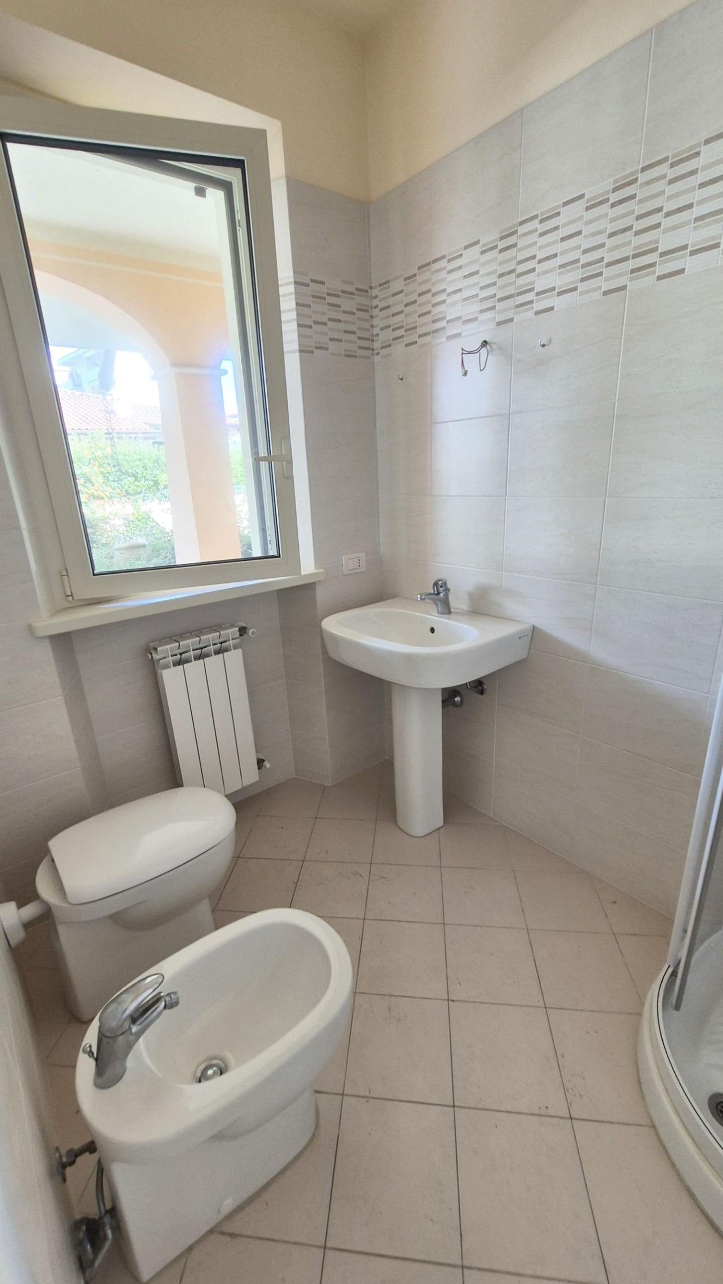 Immagine 44 di Villa in vendita  a Camaiore