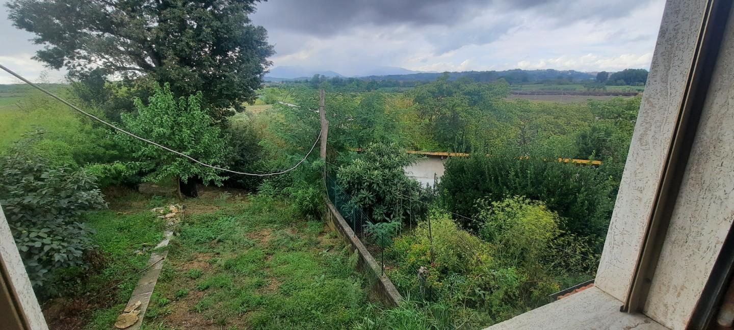 Immagine 12 di Appartamento in vendita  a Montopoli In Val D'arno