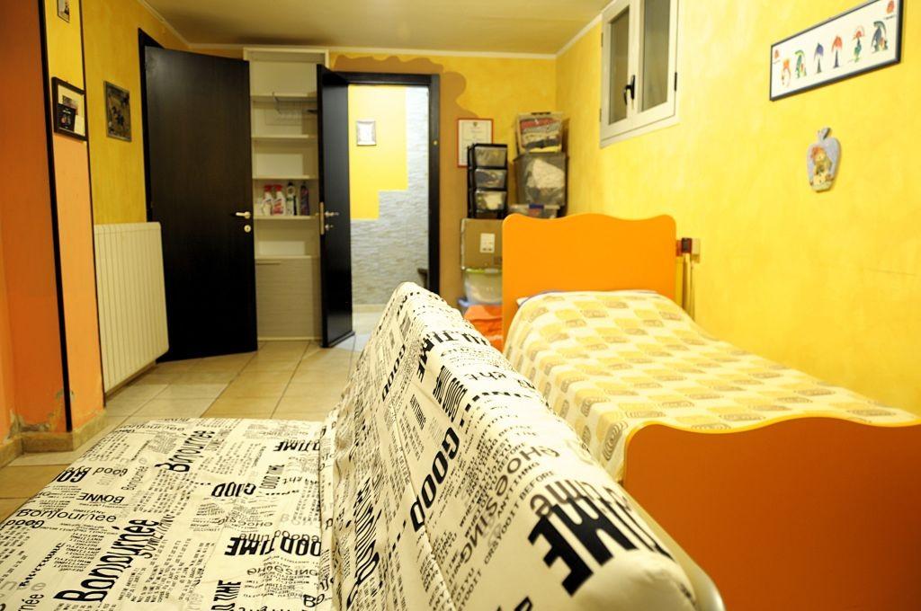 Immagine 18 di Appartamento in vendita  a Colle Di Val D'elsa