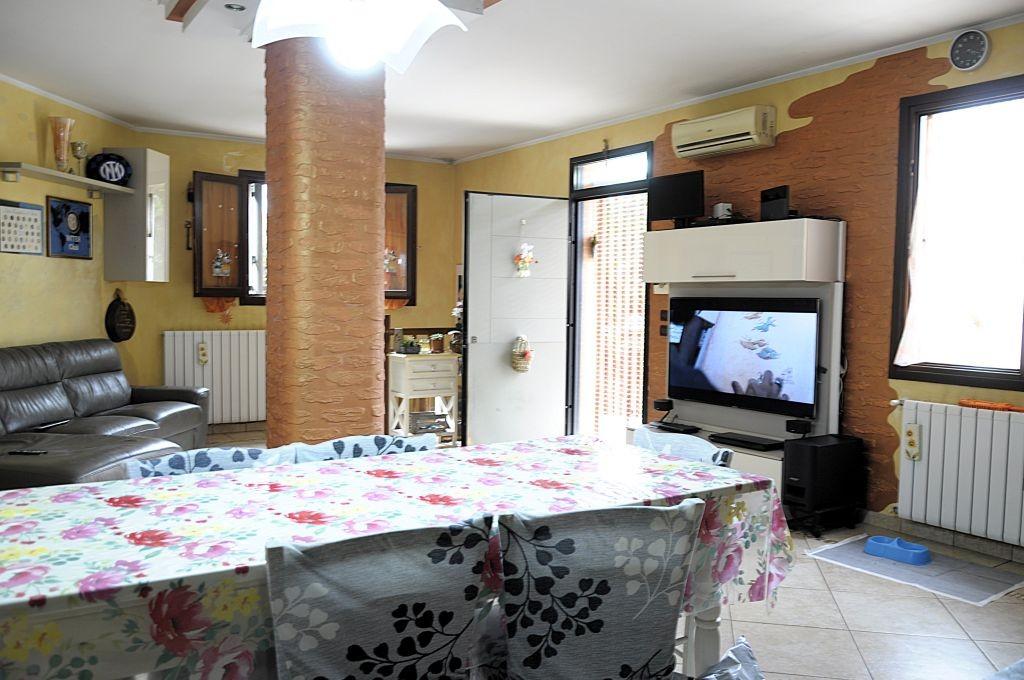 Immagine 4 di Appartamento in vendita  a Colle Di Val D'elsa