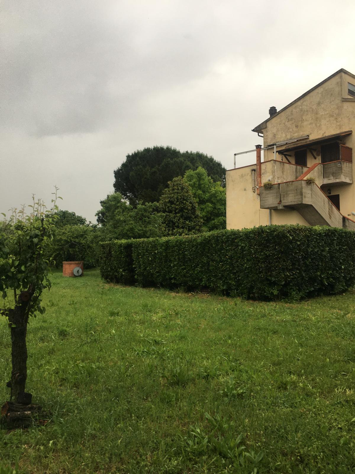 Immagine 24 di Casa bifamiliare in vendita  a Pisa