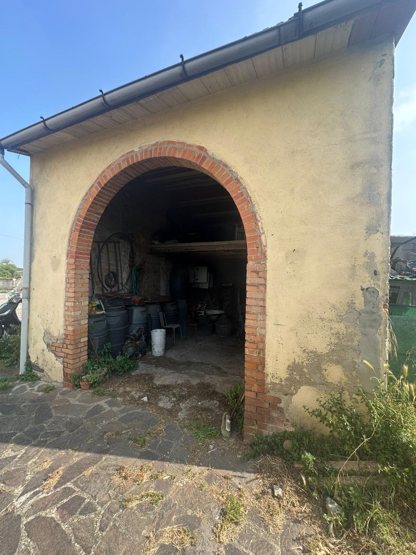 Immagine 42 di Casa bifamiliare in vendita  a Pisa