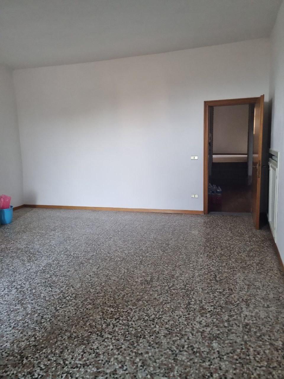 Immagine 18 di Appartamento in vendita  a Colle Di Val D'elsa