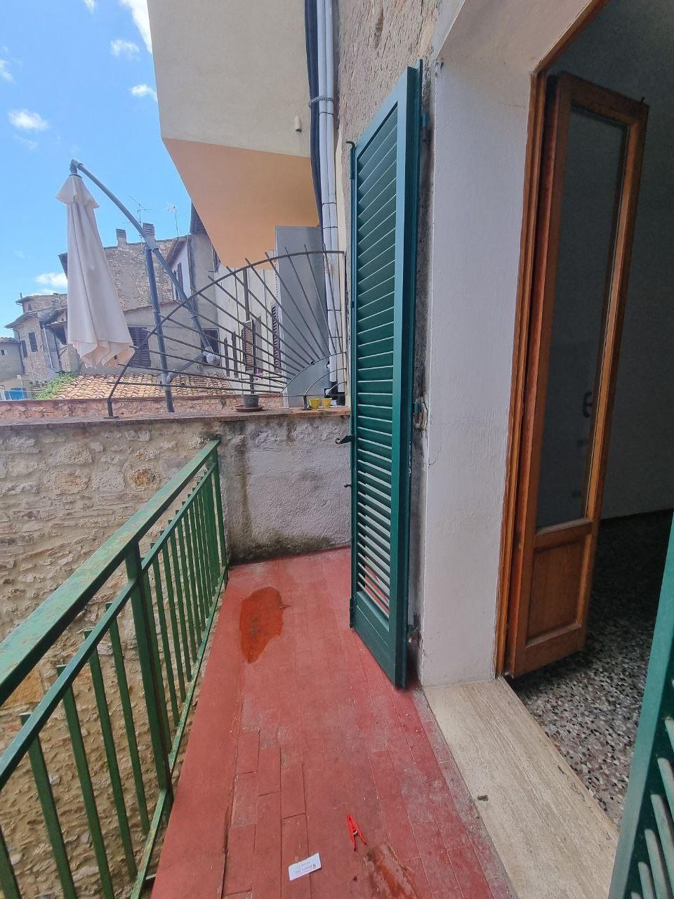 Immagine 28 di Appartamento in vendita  a Colle Di Val D'elsa