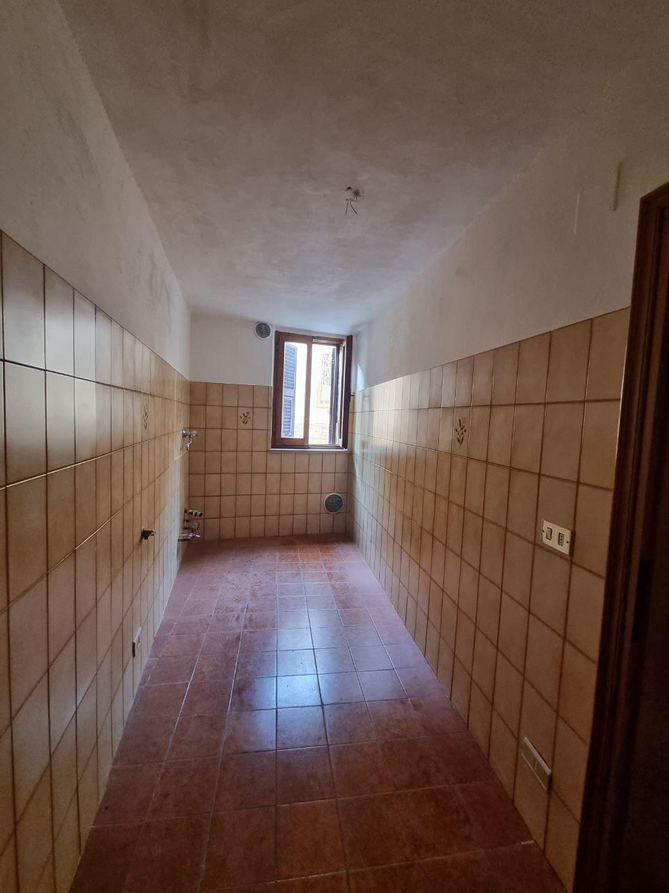 Immagine 7 di Appartamento in vendita  a Colle Di Val D'elsa