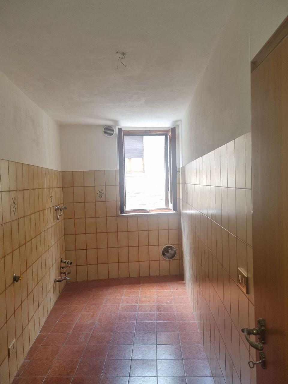 Immagine 35 di Appartamento in vendita  a Colle Di Val D'elsa