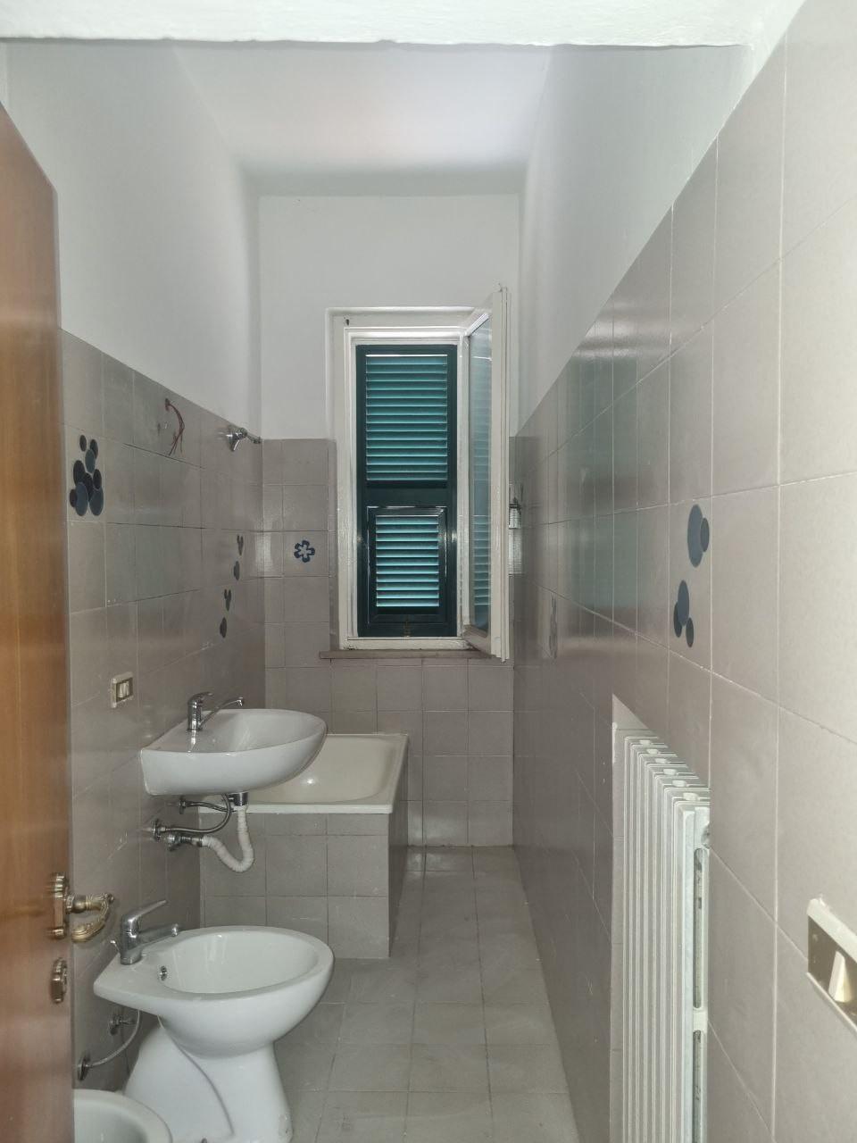 Immagine 22 di Appartamento in vendita  a Colle Di Val D'elsa