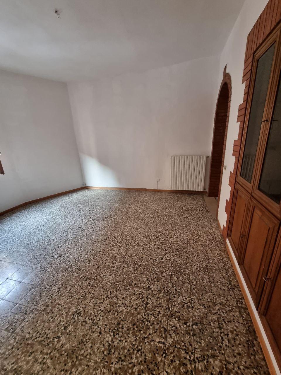 Immagine 6 di Appartamento in vendita  a Colle Di Val D'elsa