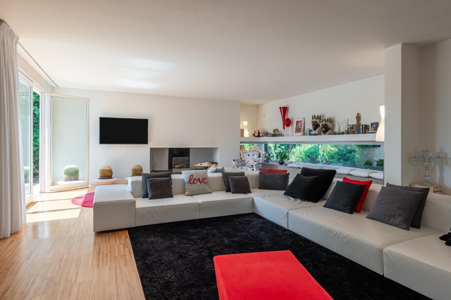 Immagine 6 di Villa in vendita  a Ponsacco