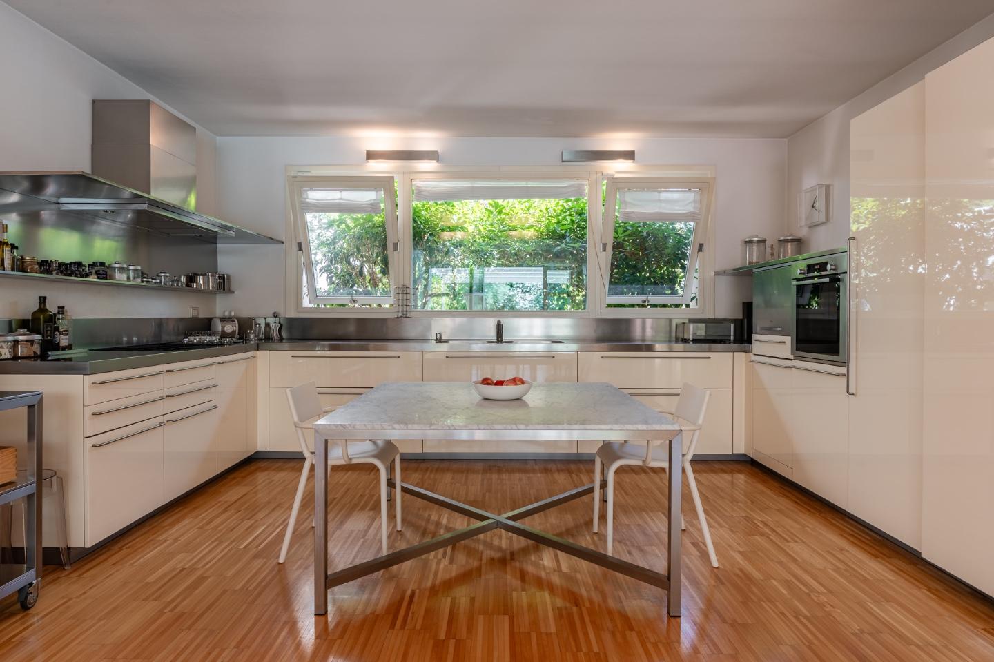 Immagine 12 di Villa in vendita  a Ponsacco