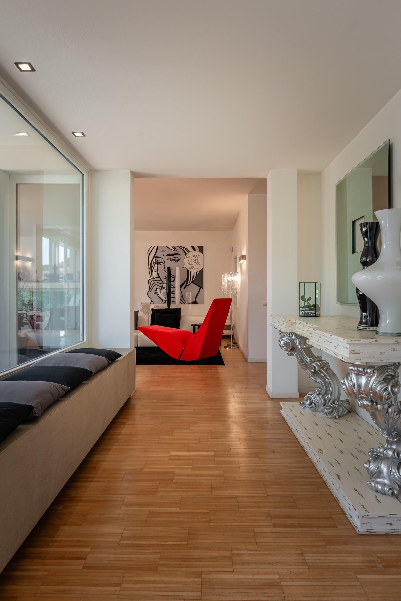 Immagine 10 di Villa in vendita  a Ponsacco