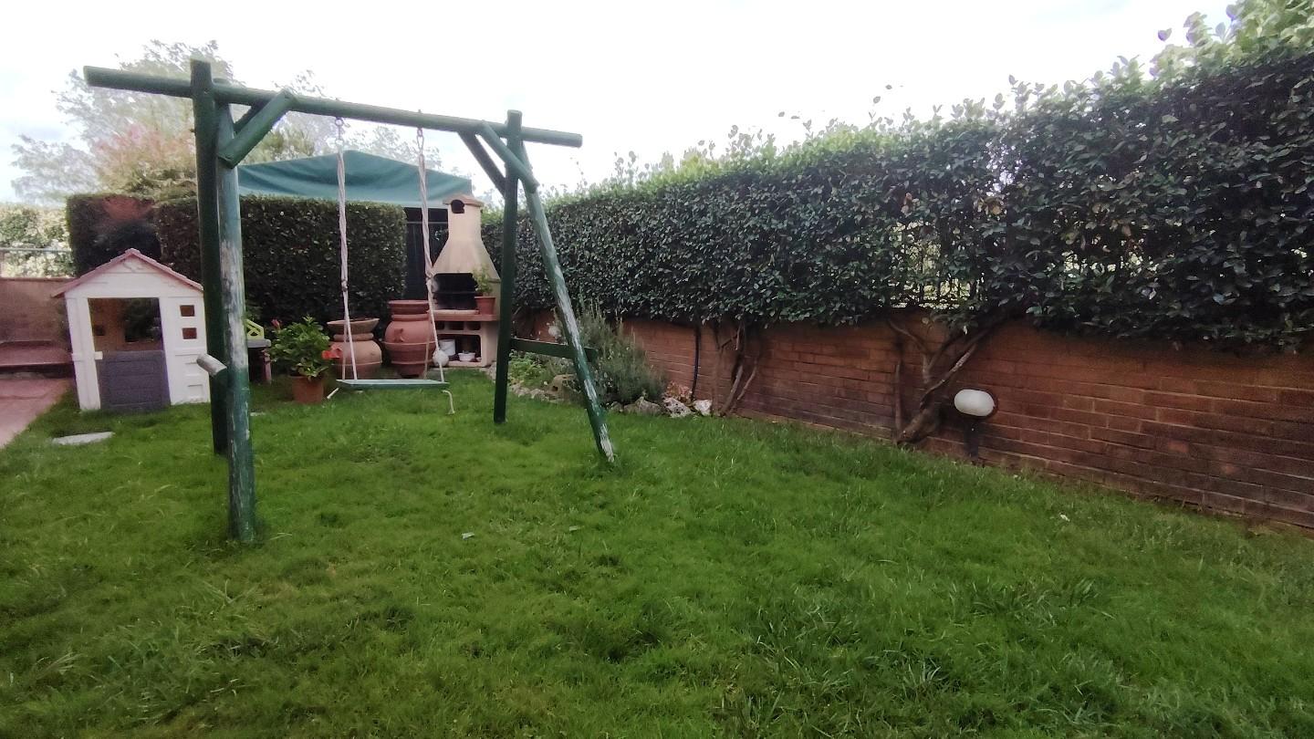 Immagine 2 di Villetta a schiera in vendita  a Santa Maria A Monte