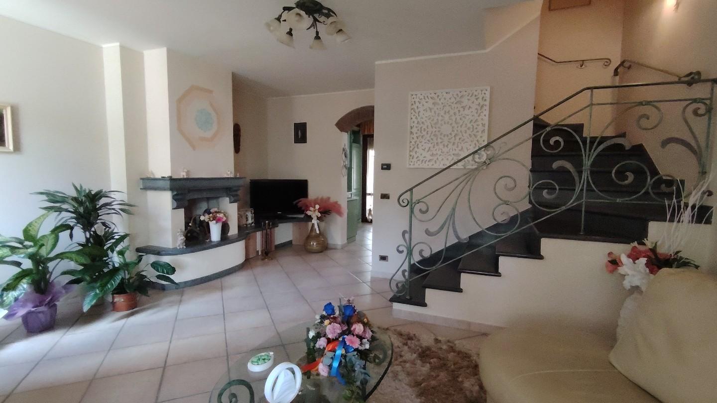 Immagine 9 di Villetta a schiera in vendita  a Santa Maria A Monte