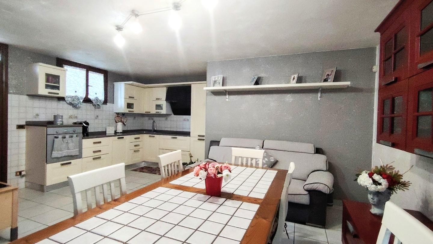 Immagine 28 di Villetta a schiera in vendita  a Santa Maria A Monte