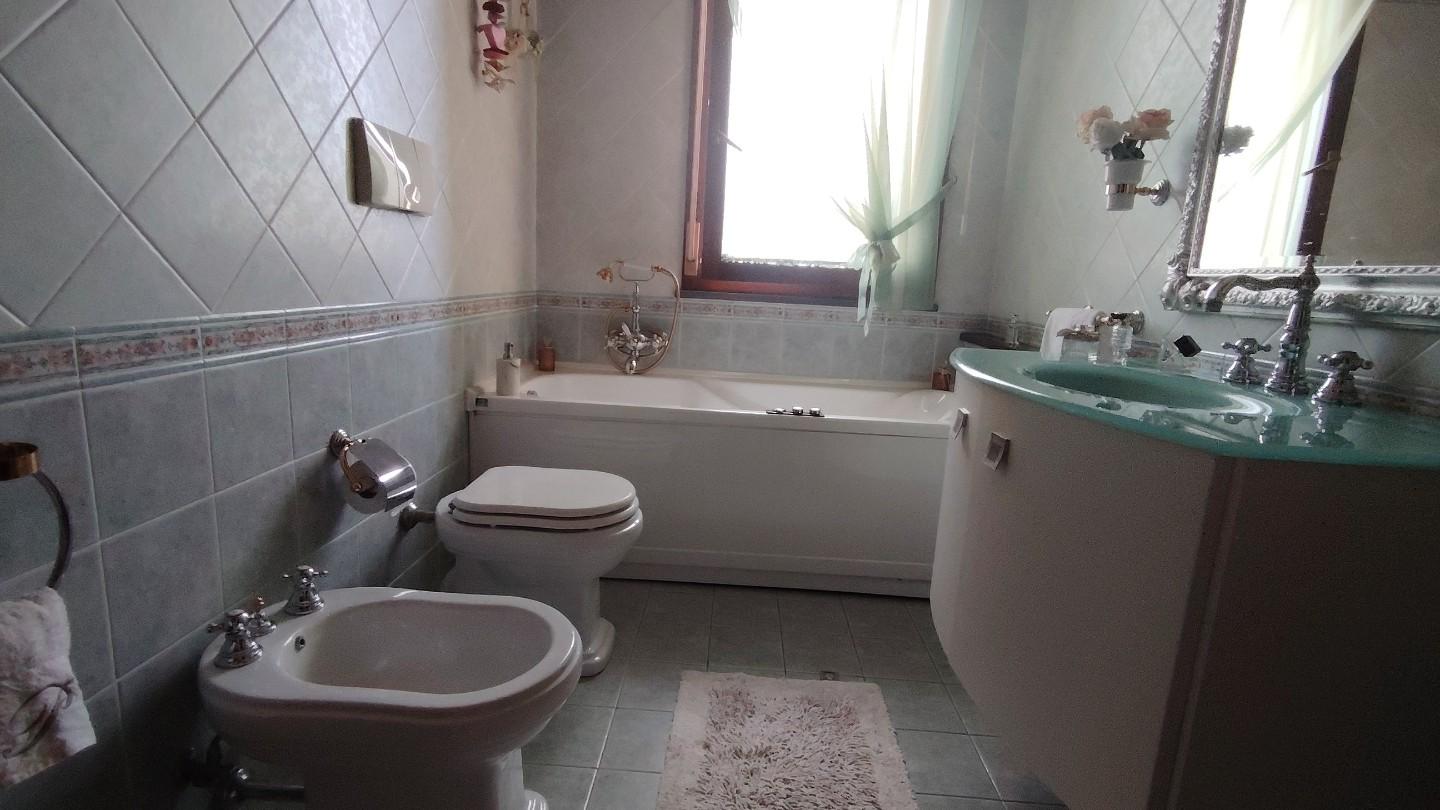 Immagine 15 di Villetta a schiera in vendita  a Santa Maria A Monte