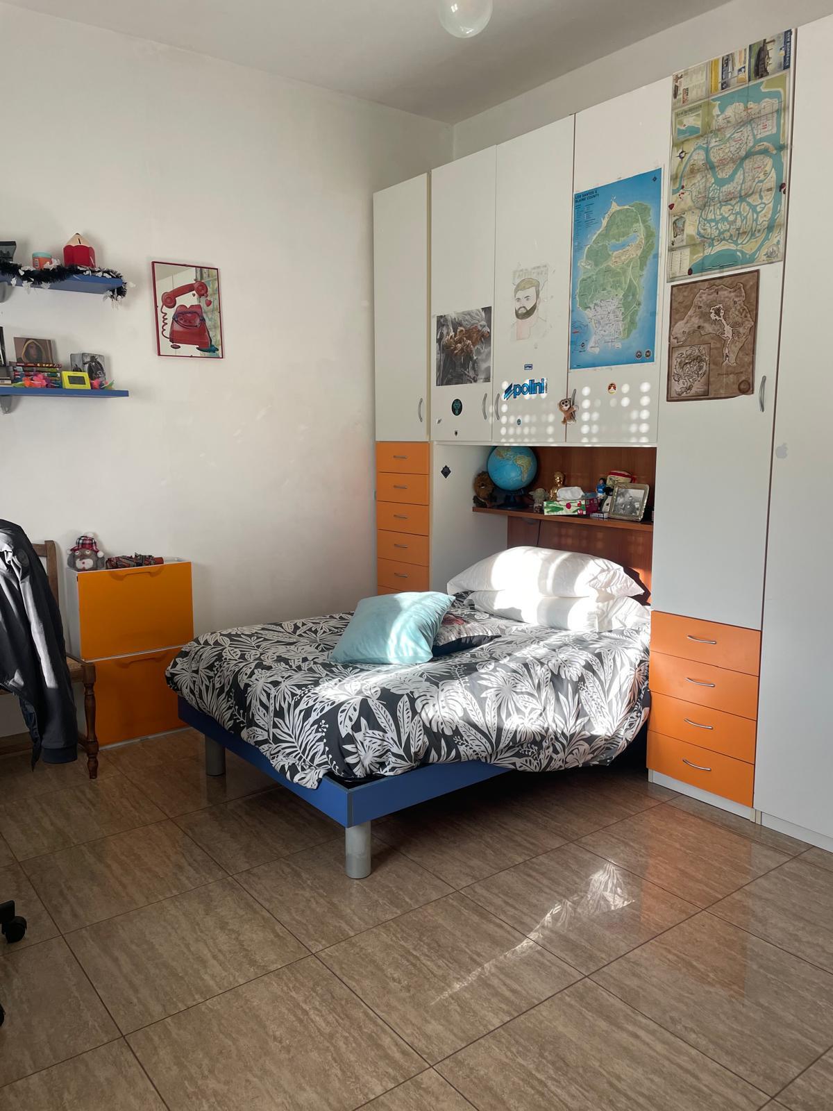 Immagine 9 di Appartamento in vendita  a Livorno