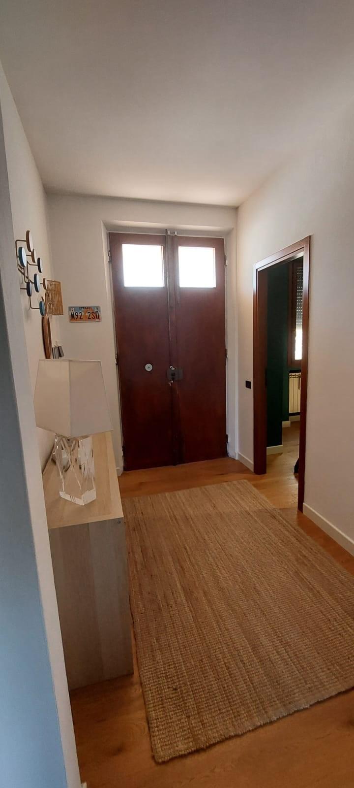 Immagine 2 di Appartamento in affitto  a Carmignano