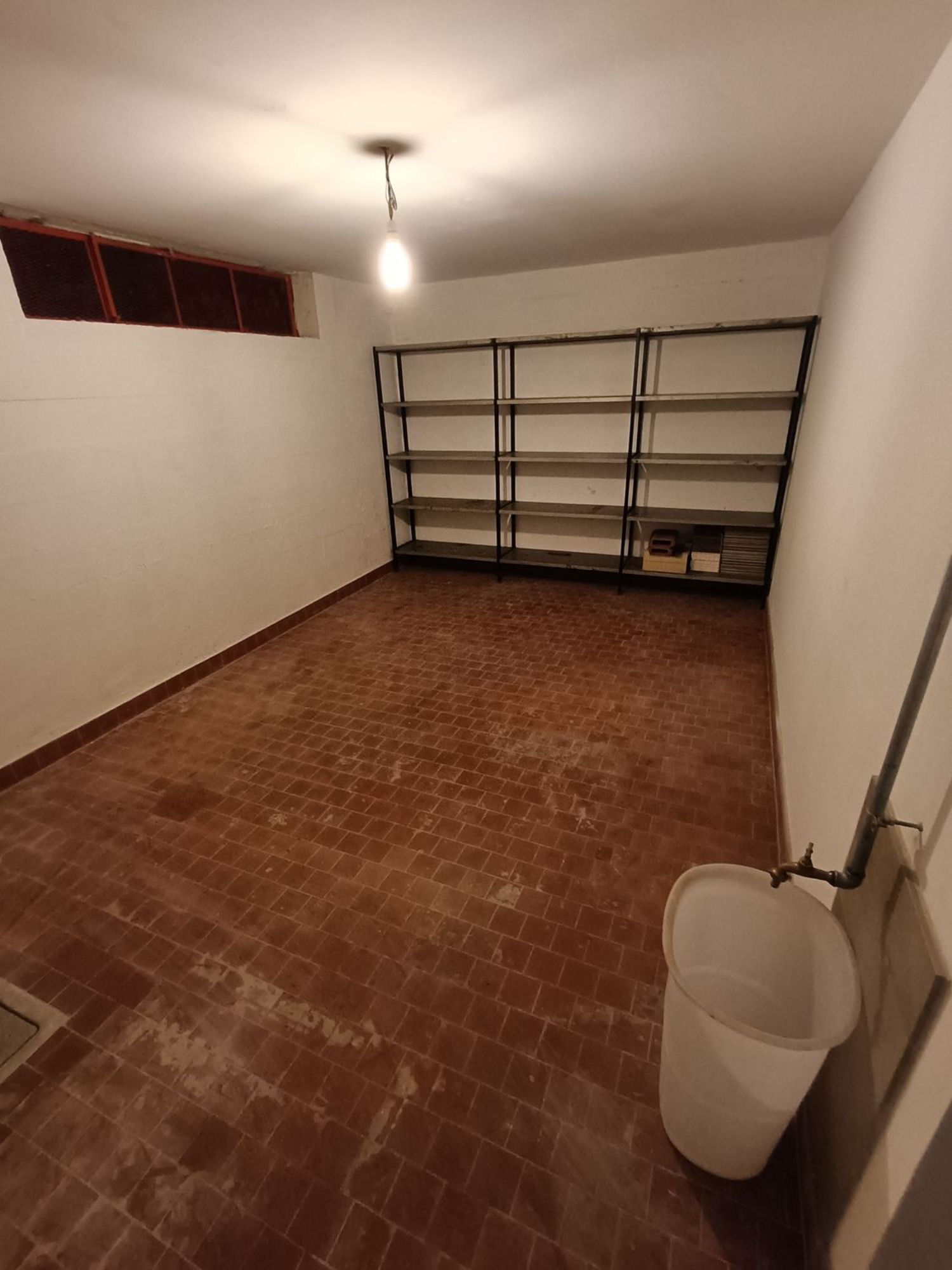 Immagine 7 di Appartamento in vendita  a Massa