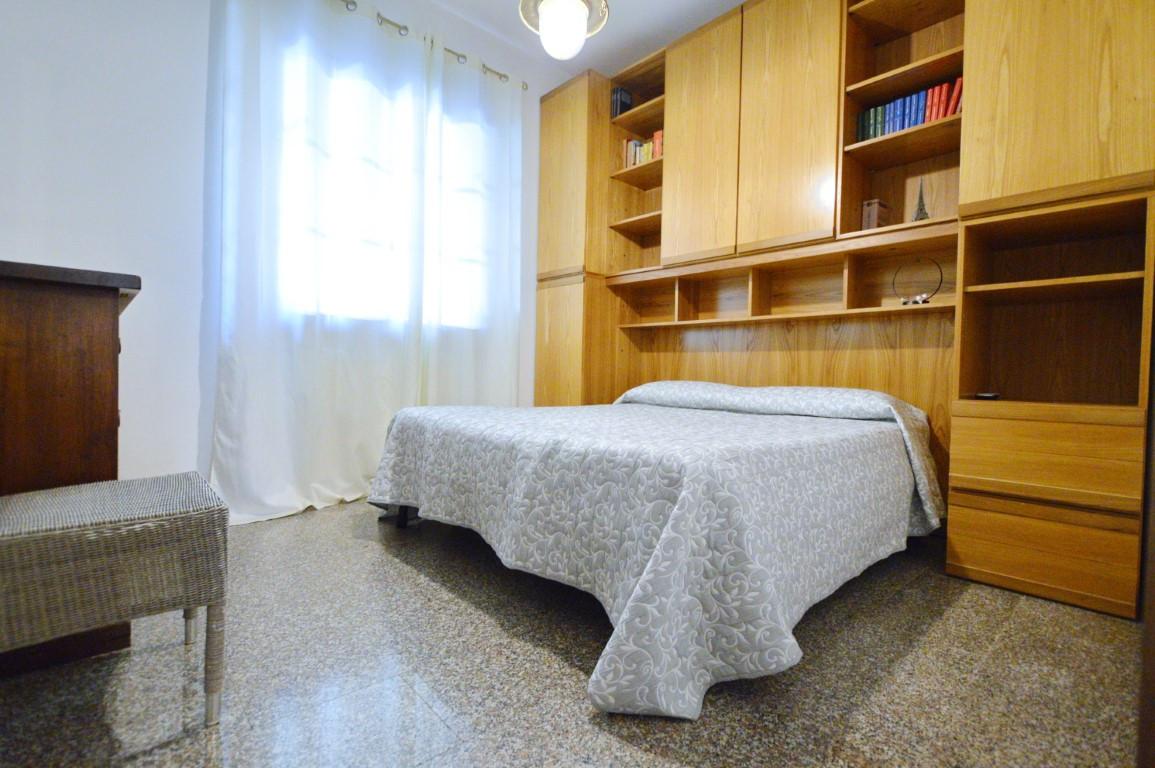 Immagine 21 di Villa in vendita  a Forte Dei Marmi