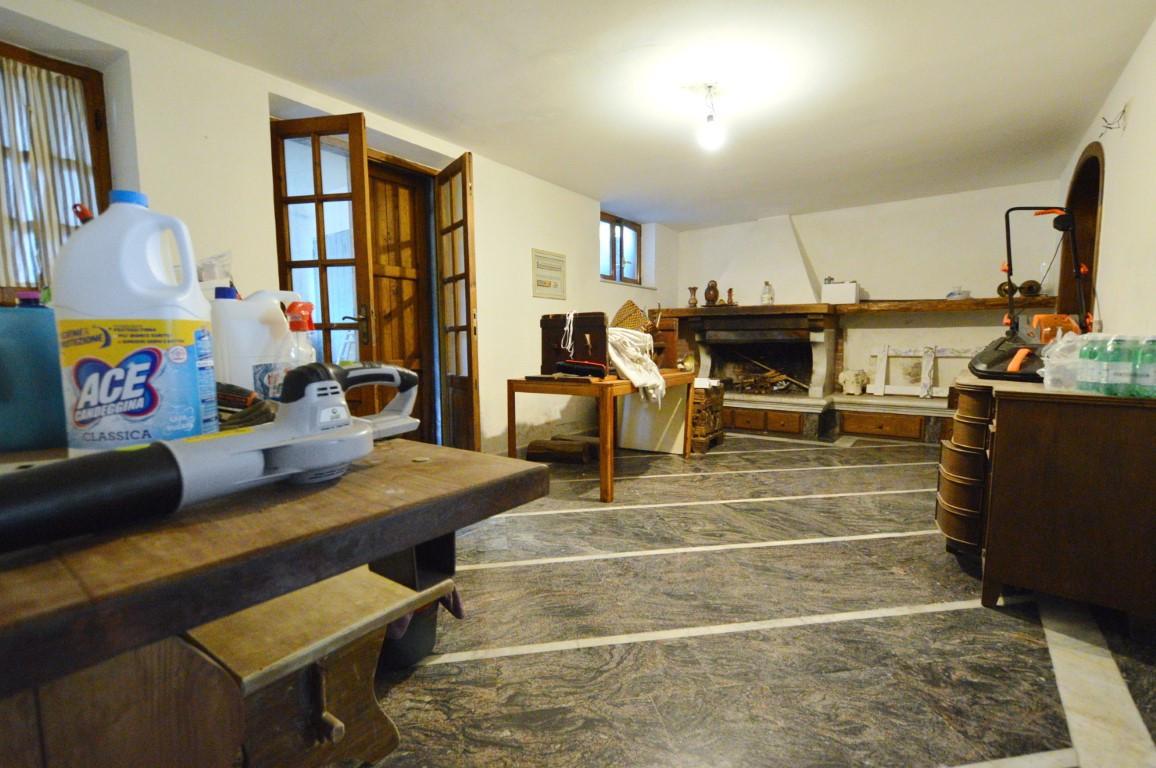 Immagine 25 di Villa in vendita  a Forte Dei Marmi