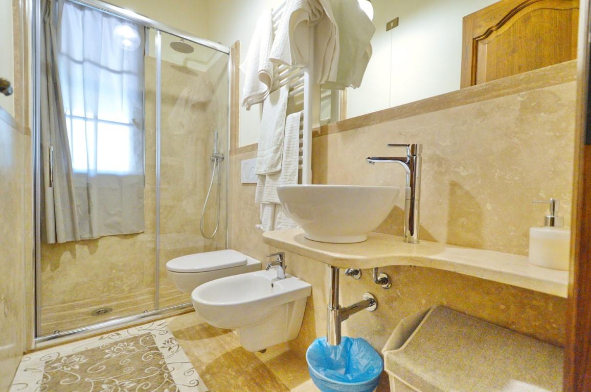 Immagine 20 di Villa in vendita  a Forte Dei Marmi