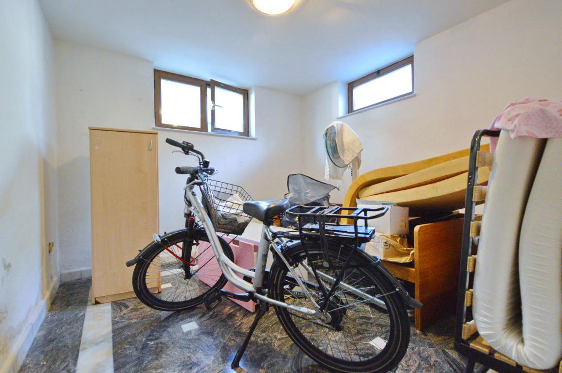 Immagine 30 di Villa in vendita  a Forte Dei Marmi