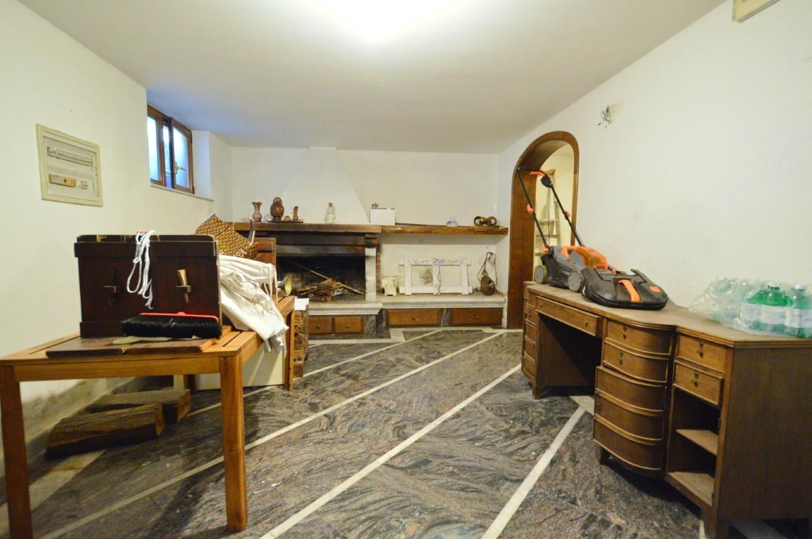 Immagine 24 di Villa in vendita  a Forte Dei Marmi