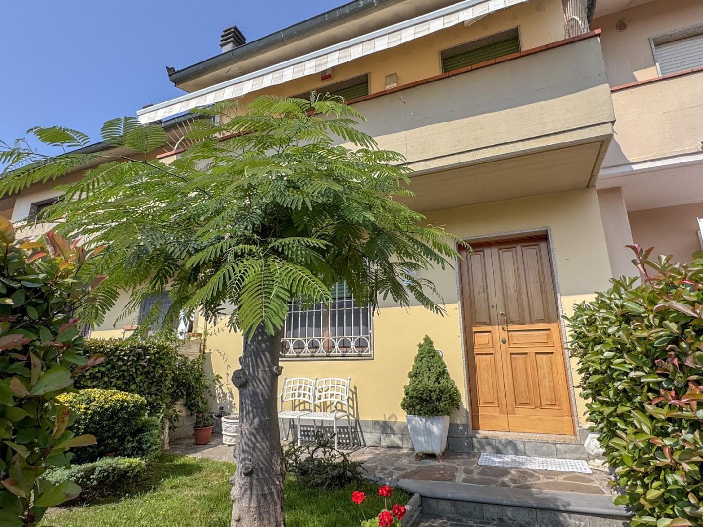 Immagine 2 di Villetta a schiera in vendita  a Cerreto Guidi