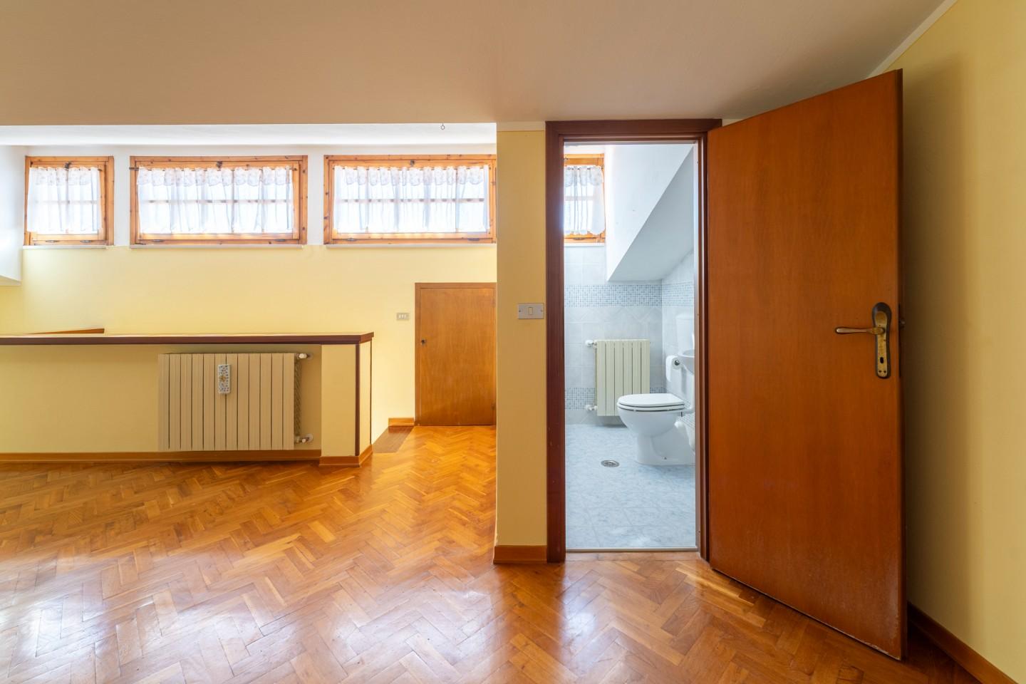 Immagine 18 di Appartamento in vendita  a Ponsacco