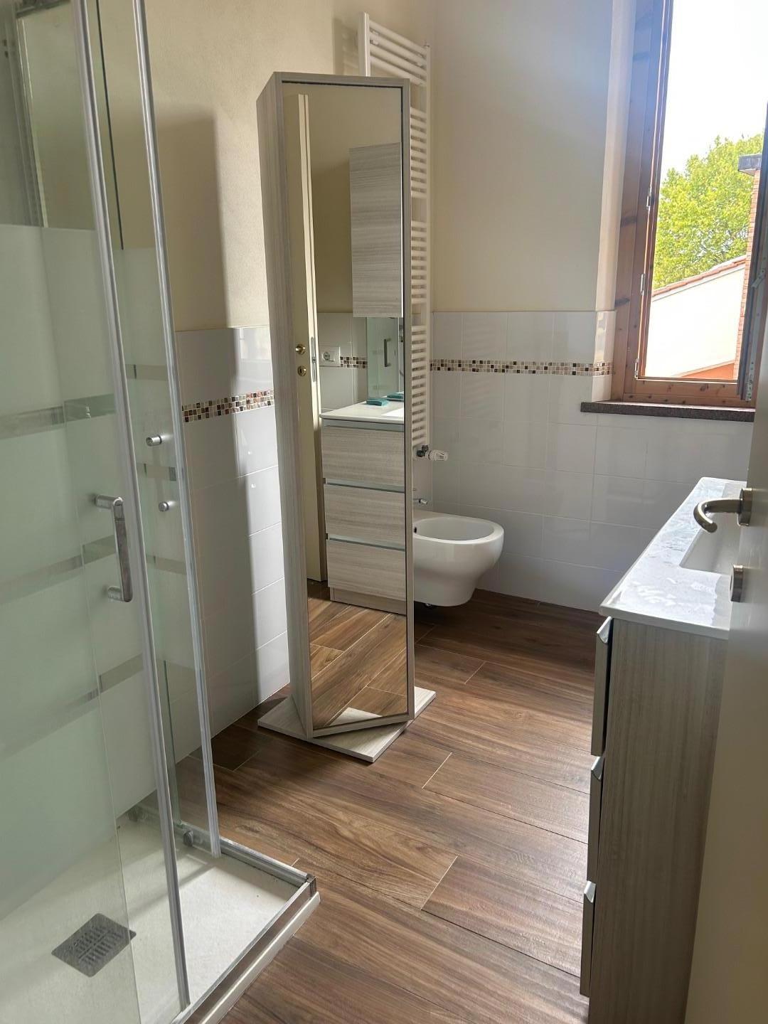 Immagine 53 di Appartamento in affitto  a Empoli