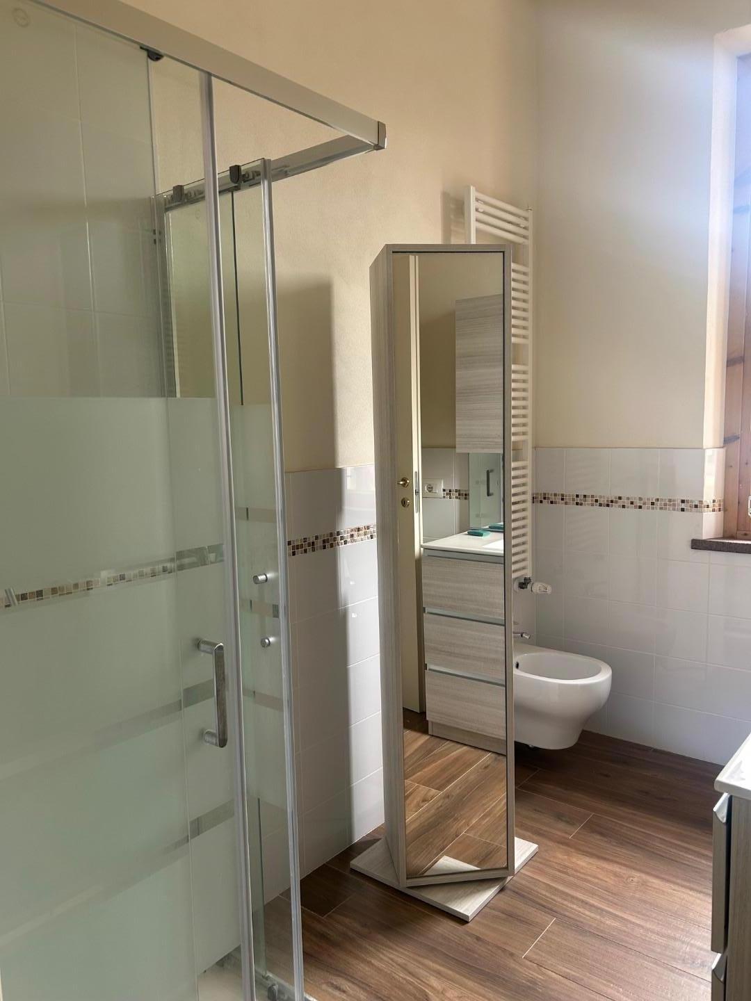 Immagine 54 di Appartamento in affitto  a Empoli