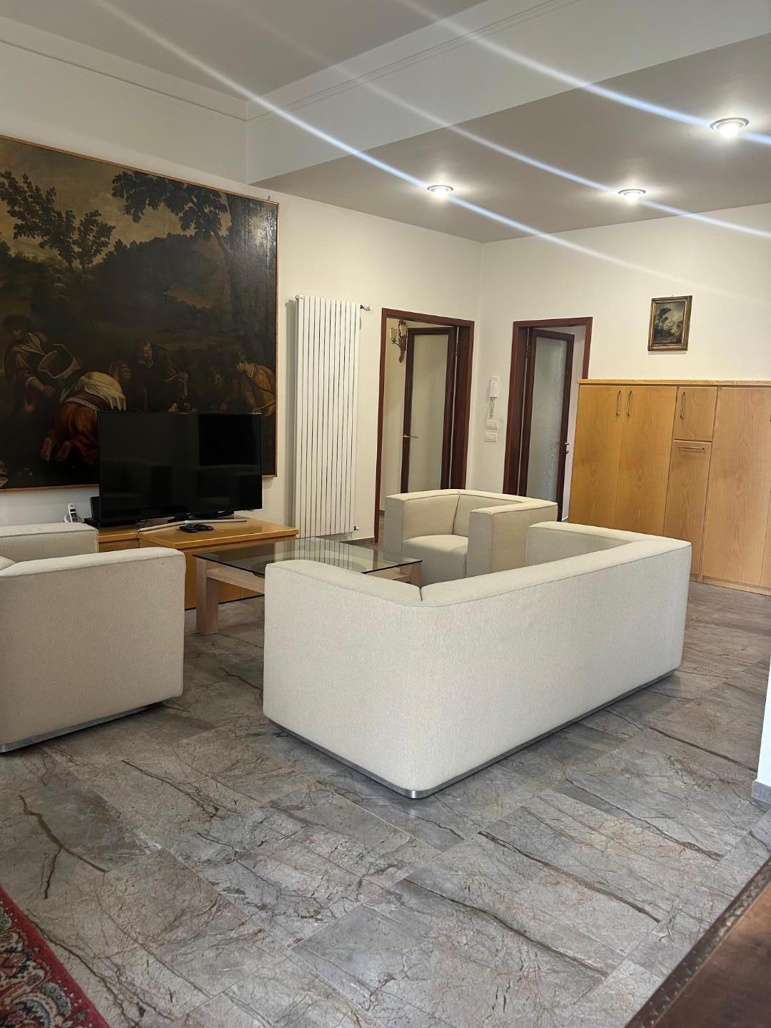 Immagine 8 di Appartamento in affitto  a Empoli