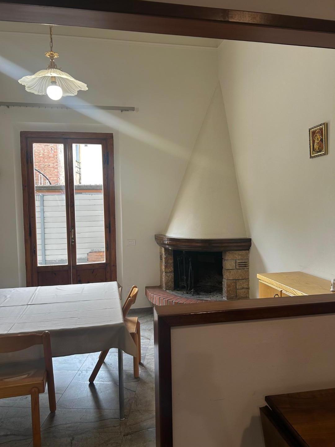 Immagine 33 di Appartamento in affitto  a Empoli